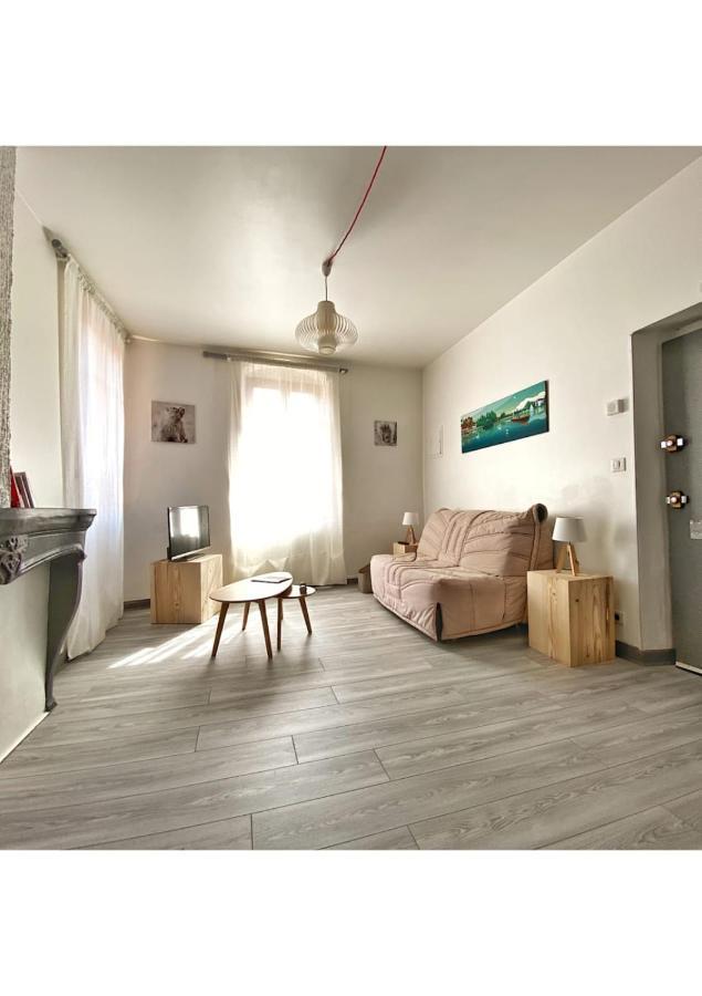 Coup de Coeur au pied du château - Joli studio idéalement placé Annecy Exterior foto